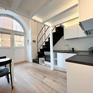 navigli-luxury-loft.italymilanhotels.net/